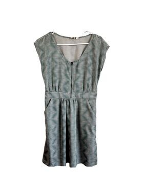 NEEDLE & THREAD (Francesca’s) Lightweight Dress